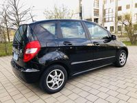 Gebraucht Mercedes A180 116 PS (85 kW) 2010 Schwarz Limousine