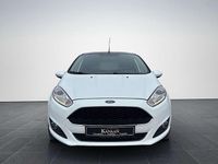 Gebraucht Ford Fiesta Celebration 80 PS (58 kW) 2017 Weiß Kleinwagen