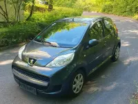 Gebraucht Peugeot 107 69 PS (50 kW) 2012 Grau Kleinwagen