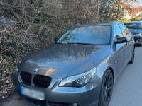 Gebraucht BMW 530 218 PS (160 kW) 2004 Grau Limousine