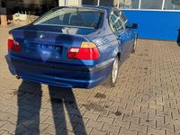 Brugt BMW 318 Performance 118 HK (86 kW) 2000 Blå Sedan