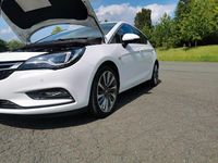 Gebraucht Opel Astra Ultimate 160 PS (117 kW) 2017 Weiß Limousine