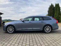 Gebraucht Volvo V90 Inscription 235 PS (172 kW) 2018 Blau Kombi