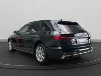 Gebraucht Audi A4 Sport 204 PS (150 kW) 2022 Mythosschwarz metallic Kombi