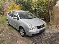 Gebraucht VW Polo 55 PS (40 kW) 2004 Silber Kleinwagen