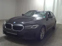 Gebraucht BMW 545e Sport Line 394 PS (289 kW) 2021 Schwarz Limousine