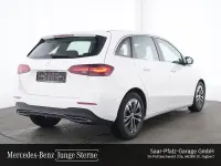 Gebraucht Mercedes B180 Progressive 136 PS (100 kW) 2025 Unilack polarweiß Kleinwagen