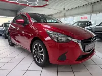 Gebraucht Mazda 2 Kizoku 90 PS (66 kW) 2017 Rot Limousine