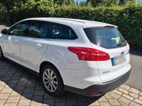 Gebraucht Ford Focus 125 PS (91 kW) 2016 Weiß Kombi