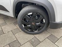 Gebraucht Dacia Spring Extreme 19 kW (26 PS) 2025 Silber Kleinwagen