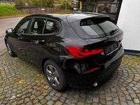 Gebraucht BMW 118 Advantage 150 PS (110 kW) 2022 Schwarz Kleinwagen