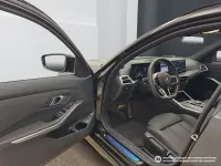 Gebraucht BMW 330e M Sport 292 PS (214 kW) 2025 Saphirschwarz Kombi