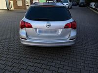 Gebraucht Opel Astra 110 PS (80 kW) 2011 Silber Kombi
