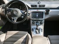 Gebraucht VW Passat 160 PS (117 kW) 2009 Blau Kombi