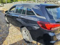 Gebraucht Opel Astra Business 136 PS (100 kW) 2017 Onyx schwarz Kombi
