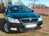 Gebraucht Skoda Octavia 105 PS (77 kW) 2011 Schwarz Kombi