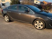 Gebraucht Opel Astra 180 PS (132 kW) 2013 Grau Limousine