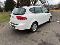 Gebraucht Seat Altea Reference 86 PS (63 kW) 2010 Weiß Van / Kleinbus