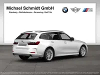 Gebraucht BMW 330 M Sport 286 PS (210 kW) 2025 Alpinweiß uni Kombi