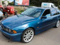 Gebraucht BMW 525 163 PS (119 kW) 2001 Blau Kombi
