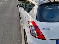 Gebraucht Suzuki Swift 92 PS (67 kW) 2011 Weiß Kleinwagen
