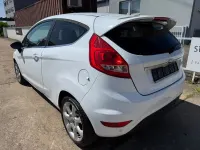 Gebraucht Ford Fiesta Titanium 82 PS (60 kW) 2012 Weiß Limousine