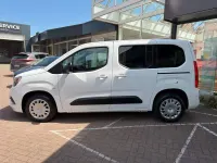 Gebraucht Opel Combo Life Elegance 131 PS (96 kW) 2022 Jade weiss Kombi