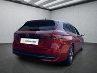 Gebraucht VW Passat 150 PS (110 kW) 2024 Rot Kombi