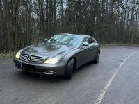 Gebraucht Mercedes CLS320 224 PS (164 kW) 2006 Gold Coupé