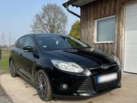 Gebraucht Ford Focus 125 PS (91 kW) 2012 Schwarz Kleinwagen