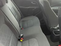 Gebraucht Kia Rio 84 PS (61 kW) 2011 Rot Kleinwagen
