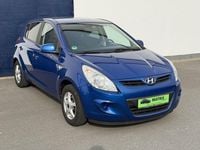 Gebraucht Hyundai i20 Edition 90 PS (66 kW) 2012 Blau Kleinwagen