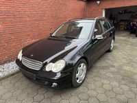 Gebraucht Mercedes C180 143 PS (105 kW) 2005 Schwarz Kombi