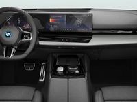 Gebraucht BMW 550e Comfort Edition 177 PS (130 kW) 2025 Weiß Kombi