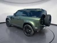Neu Land Rover Defender S 200 PS (147 kW) 2026 Woolstone green SUV