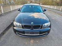 Gebraucht BMW 116 Advantage 122 PS (89 kW) 2011 Schwarz Kleinwagen