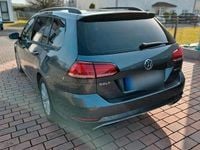 Gebraucht VW Golf VII 110 PS (80 kW) 2018 Grau Kombi