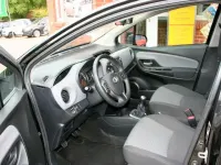 Gebraucht Toyota Yaris Comfort 69 PS (50 kW) 2015 Schwarz Kleinwagen