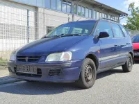 Gebraucht Mitsubishi Space Star 86 PS (63 kW) 2000 Blau Van / Kleinbus