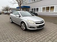 Gebraucht Opel Astra Cabriolet Cosmo 140 PS (102 kW) 2007 Starsilber iii m2 Cabrio