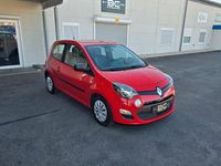 Second-hand Renault Twingo 75 CP (55 kW) 2015 Roșu Hatchback