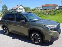 Neu Subaru Forester Active 136 PS (100 kW) 2026 Grün SUV