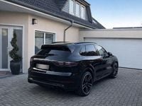 Gebraucht Porsche Cayenne Turbo 549 PS (403 kW) 2019 Schwarz SUV
