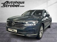 Gebraucht VW Touareg Basis 421 PS (309 kW) 2019 Juniper green metallic (metallic) SUV