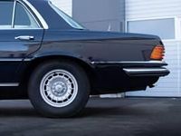 Gebraucht Mercedes 450 286 PS (210 kW) 1977 Blau Limousine