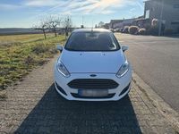 Gebraucht Ford Fiesta Titanium 101 PS (74 kW) 2015 Weiß Kleinwagen