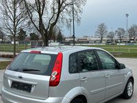 Gebraucht Ford Fiesta 69 PS (50 kW) 2007 Grau Kleinwagen