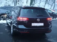 Gebraucht VW Passat Comfortline 150 PS (110 kW) 2018 Deep black perleffekt Kombi