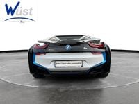 Gebraucht BMW i8 374 PS (275 kW) 2019 Kristallweiss perleff. m. akze Cabrio