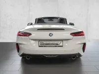 Gebraucht BMW Z4 Sport Line 197 PS (144 kW) 2024 Alpinweiss iii Cabrio